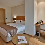Hotel Queen & 4*
