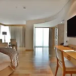 Queen & Hotel 4*