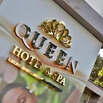 Queen & Hotel