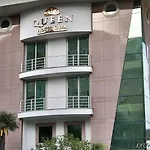 Queen & 4* Istanbul