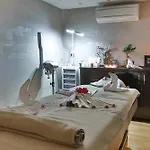 Hotel Queen & Istanbul
