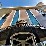 Queen & Hotel 4*