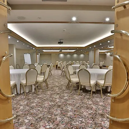 Hotel Queen & Istanbul