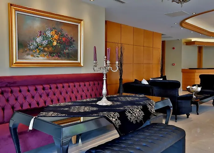 Queen & Hotel Istanbul