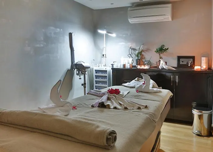 Hotel Queen & Istanbul