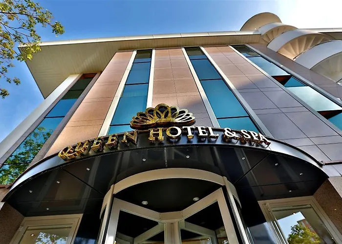 Queen & Hotel 4*
