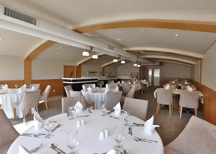 Queen & 4* イスタンブール