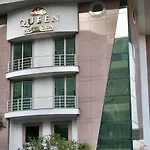 Queen & Hotel